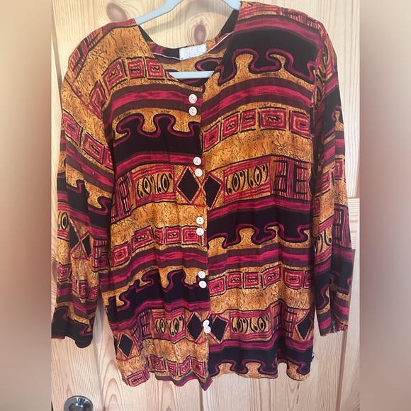 Colorful Button-Up Cardigan Made in Hong Kong Size Large With Shoulder Pads - Picture 3 of 6